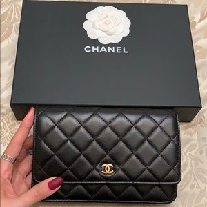 Chanel quilted lambskin wallet on chain